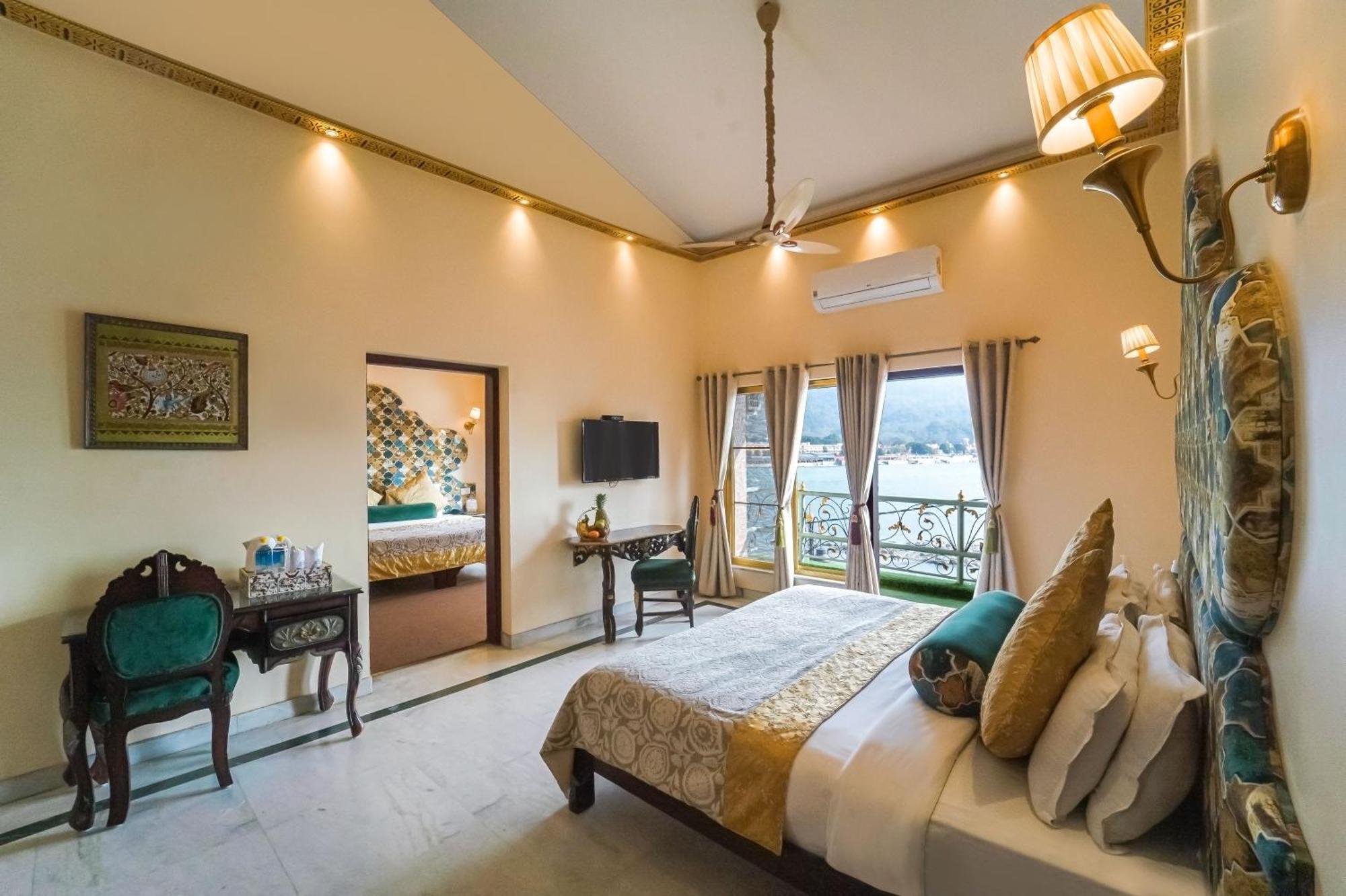 The Neeraj Ganga Heritage Palace Rishikesh Luaran gambar